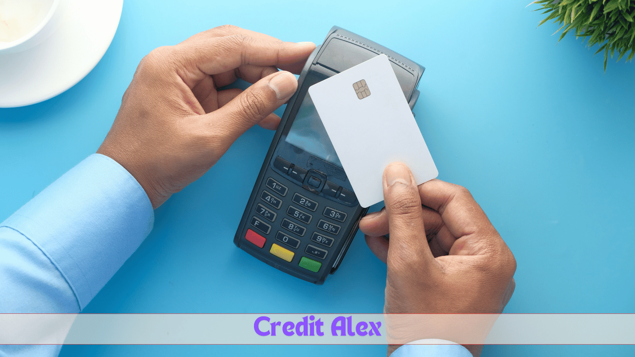 How to Properly Use a Credit Card to Build Credit